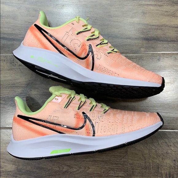 NIKE W AIR ZOOM PEGASUS 36 PRM RISE - Picture 15 of 16